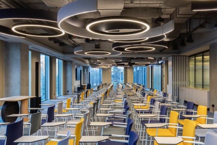 BT Stup 办公室，由 BL Studio Associate 设计