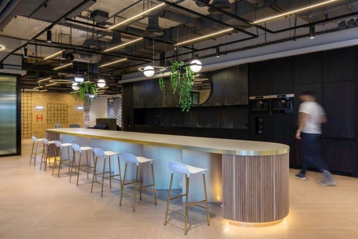 BT Stup 办公室，由 BL Studio Associate 设计