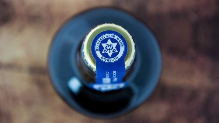 Bajuwarus Weizenbock 啤酒包装由 Higgins-Design GmbH 设计 Bajuwarus Weizenbock 啤酒包装由 Higgins-Design GmbH 设计