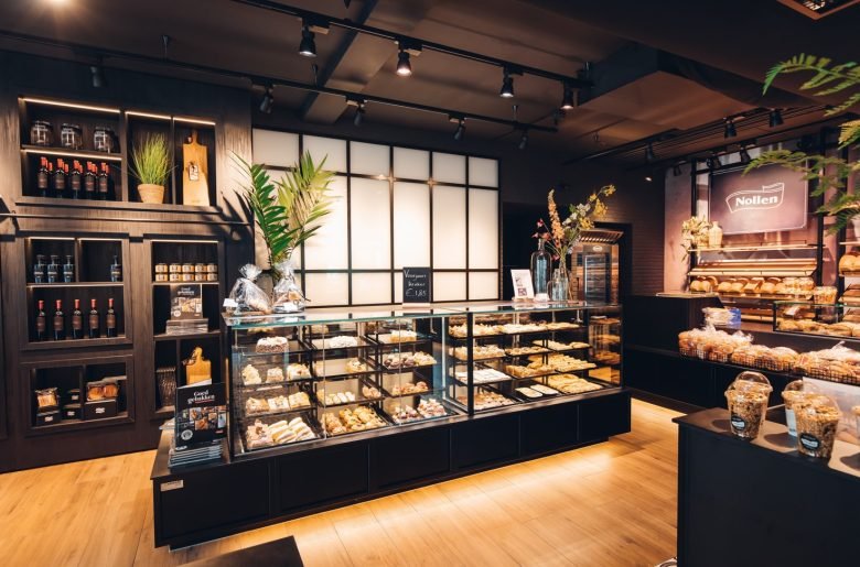 现代荷兰面包店设计 | 黑与白