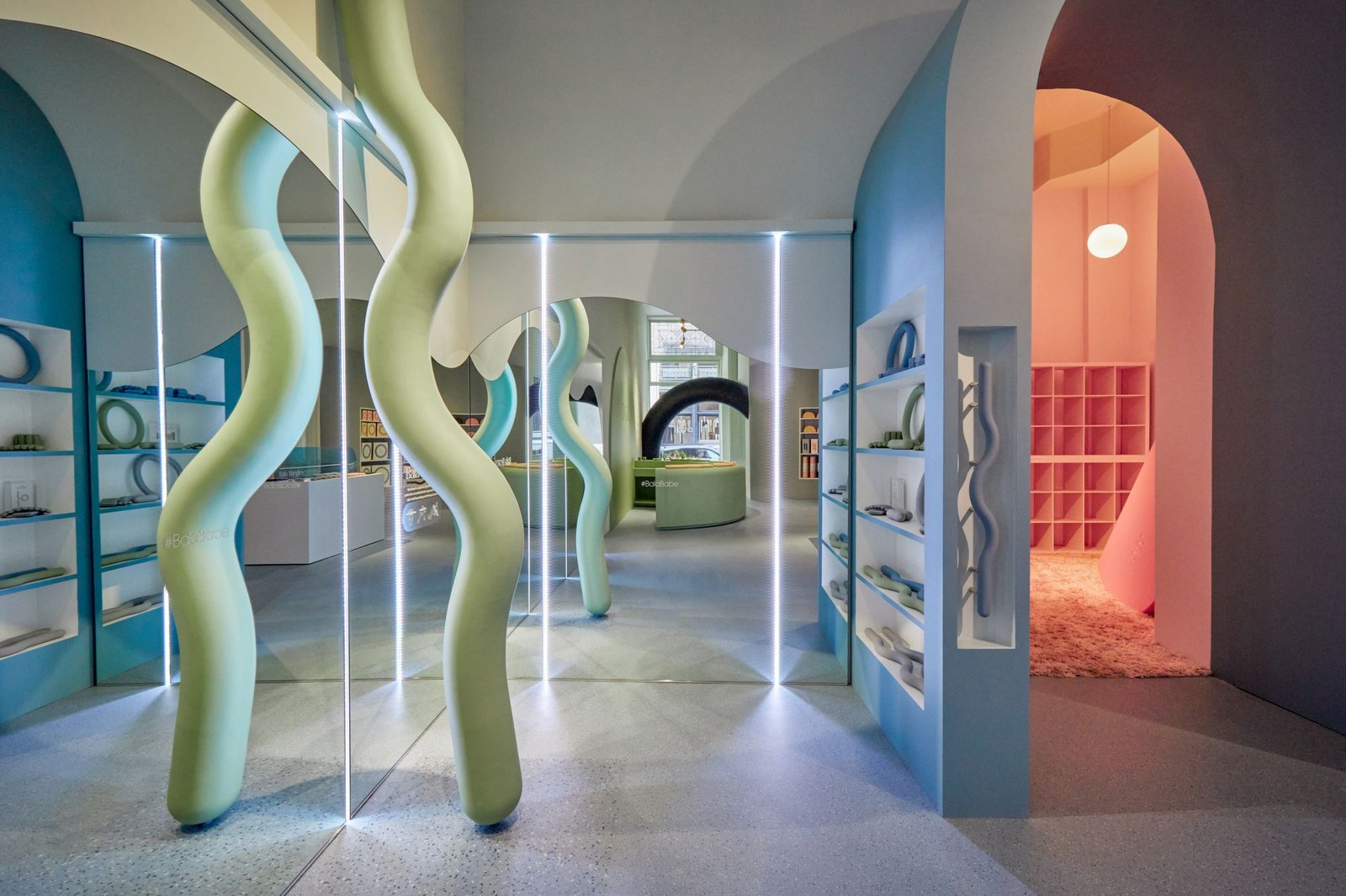 由 Ringo Studio 设计的 Bala 商店 由 Ringo Studio 设计的 Bala 商店