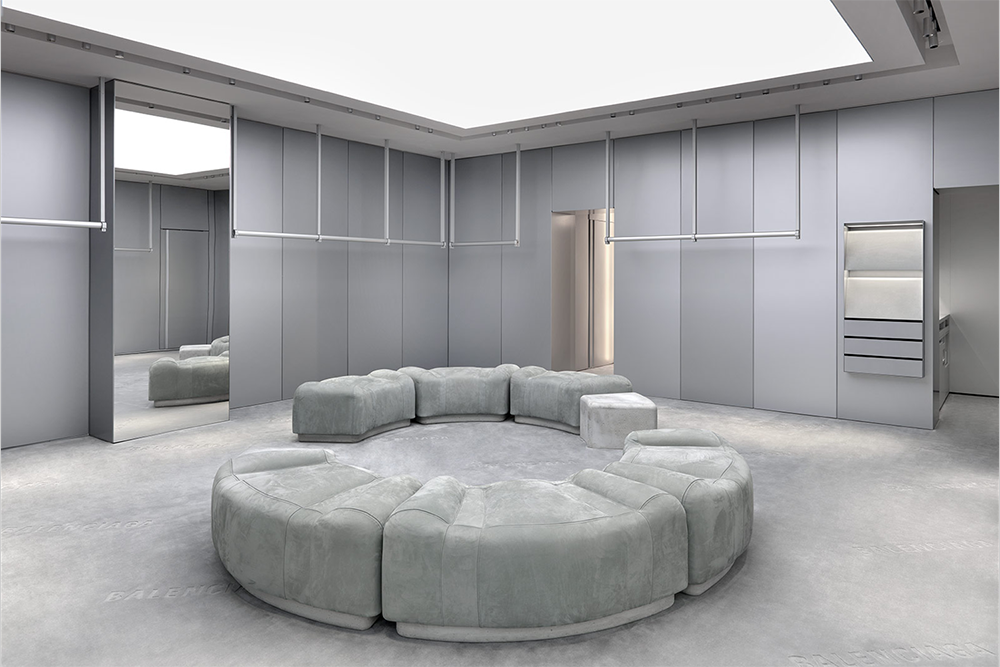 巴黎世家专卖店