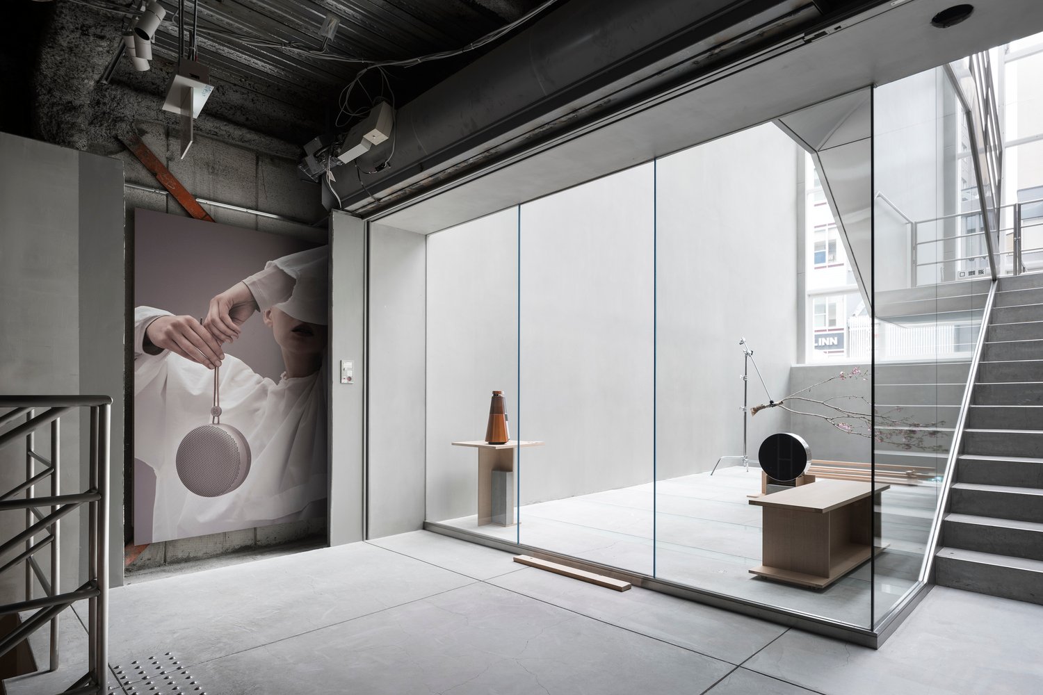 Bang&Olufsen Pop-Up Store Kyoto by Yusuke Seki