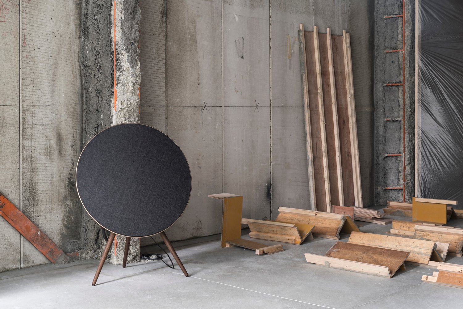 Bang&Olufsen Pop-Up Store Kyoto by Yusuke Seki
