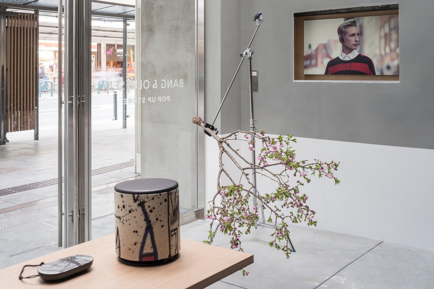 Bang&Olufsen Pop-Up Store Kyoto by Yusuke Seki