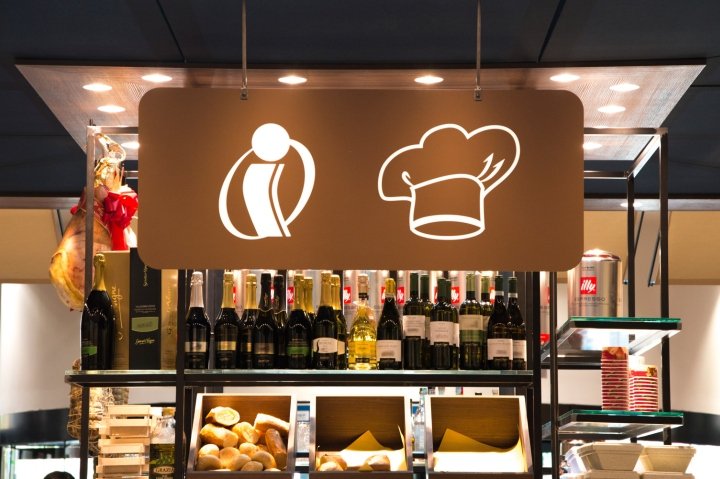 Bar Gelateria Norcineria Iper Rossini by AFA Arredamenti，佩萨罗 – 意大利