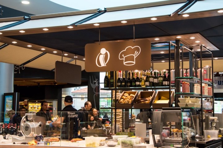 Bar Gelateria Norcineria Iper Rossini by AFA Arredamenti，佩萨罗 – 意大利