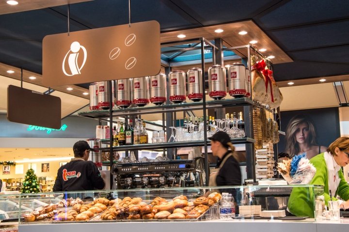 Bar Gelateria Norcineria Iper Rossini by AFA Arredamenti，佩萨罗 – 意大利