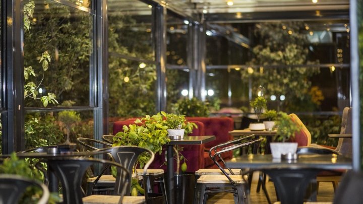 Barrio B 酒廊酒吧,Ardi CC,普里什蒂纳 – 科索沃 Barrio B 酒廊酒吧,Ardi CC,普里什蒂纳 – 科索沃