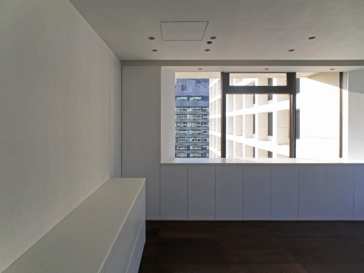 香港置地广场大律师室 by Plot Architecture Office