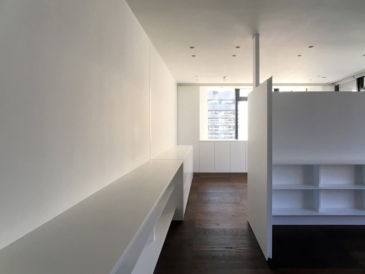 香港置地广场大律师室 by Plot Architecture Office