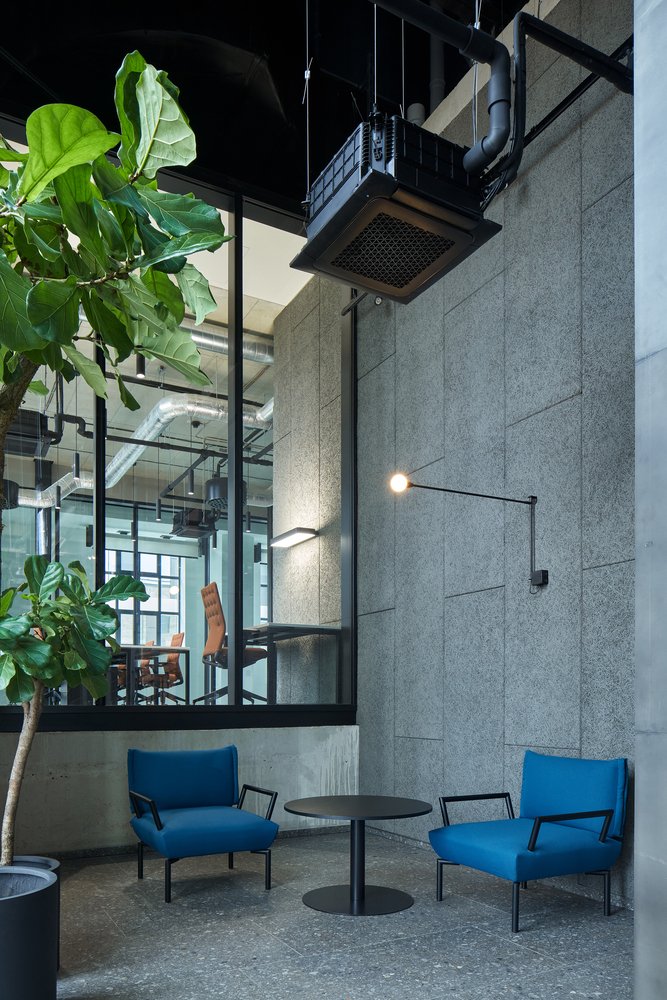 Base4Work 布拉迪斯拉发 by Studio Perspektiv Base4Work 布拉迪斯拉发 by Studio Perspektiv