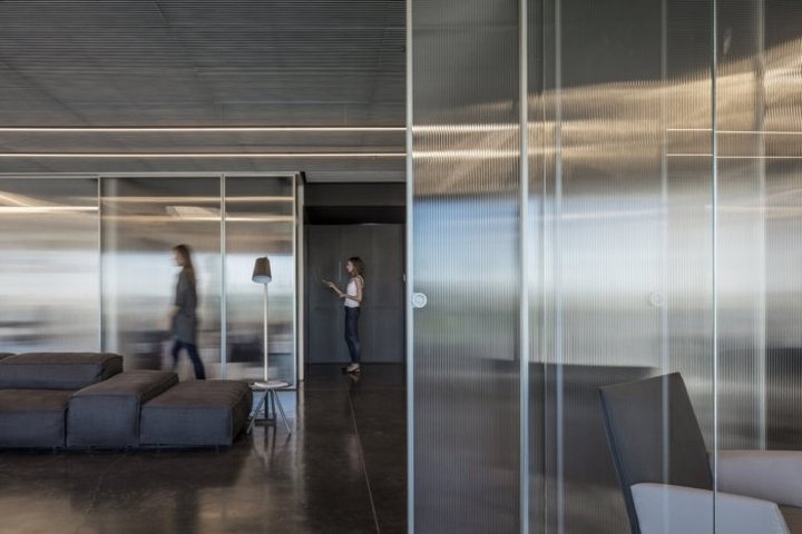 Basix 总部由 Axelrod Architects 设计，以色列特拉维夫