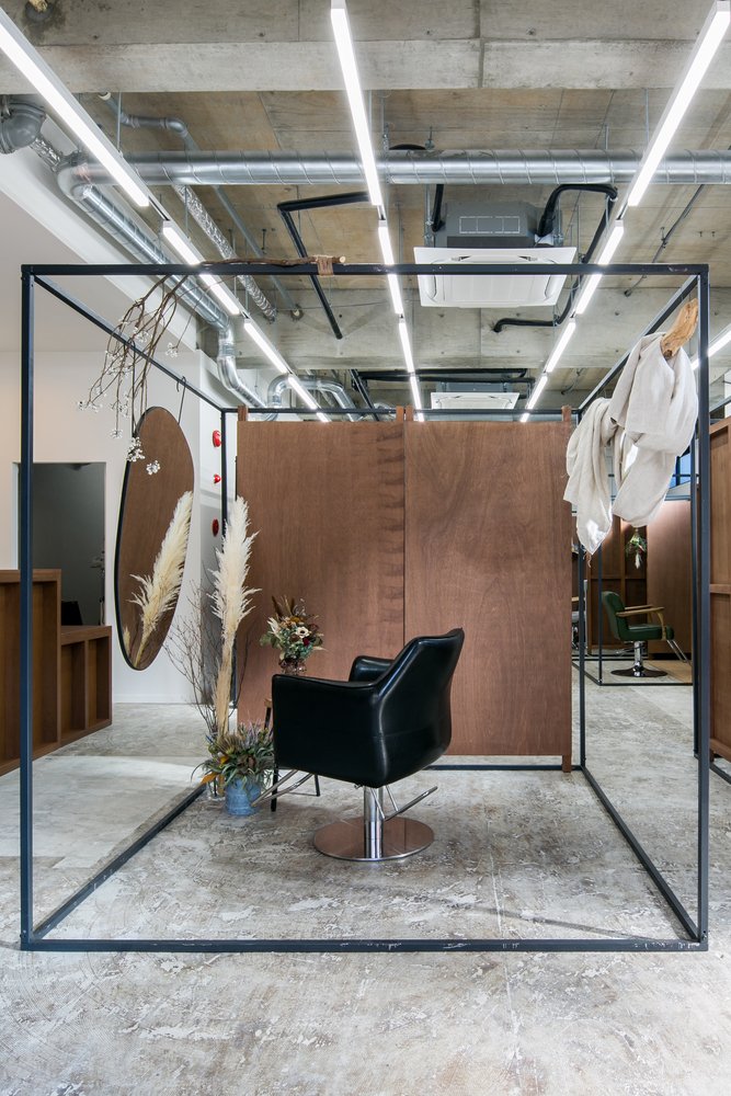武田慎太郎设计事务所的美容院 Shin Enom