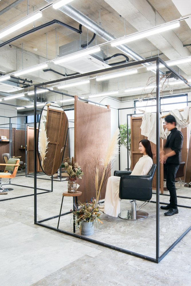武田慎太郎设计事务所的美容院 Shin Enom