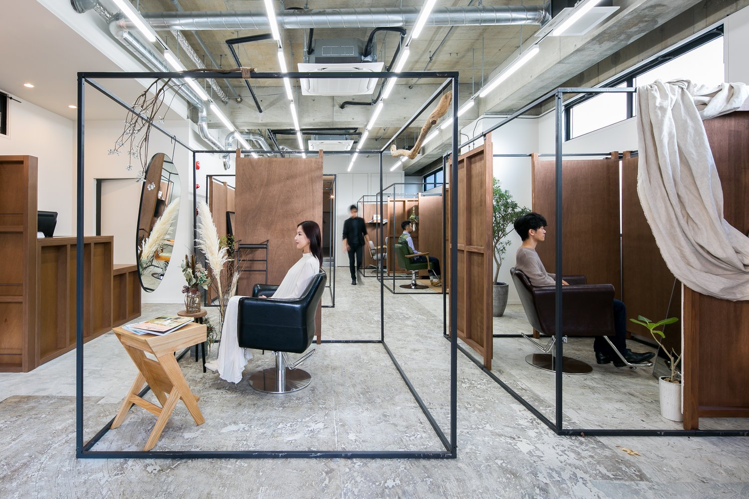 武田慎太郎设计事务所的美容院 Shin Enom