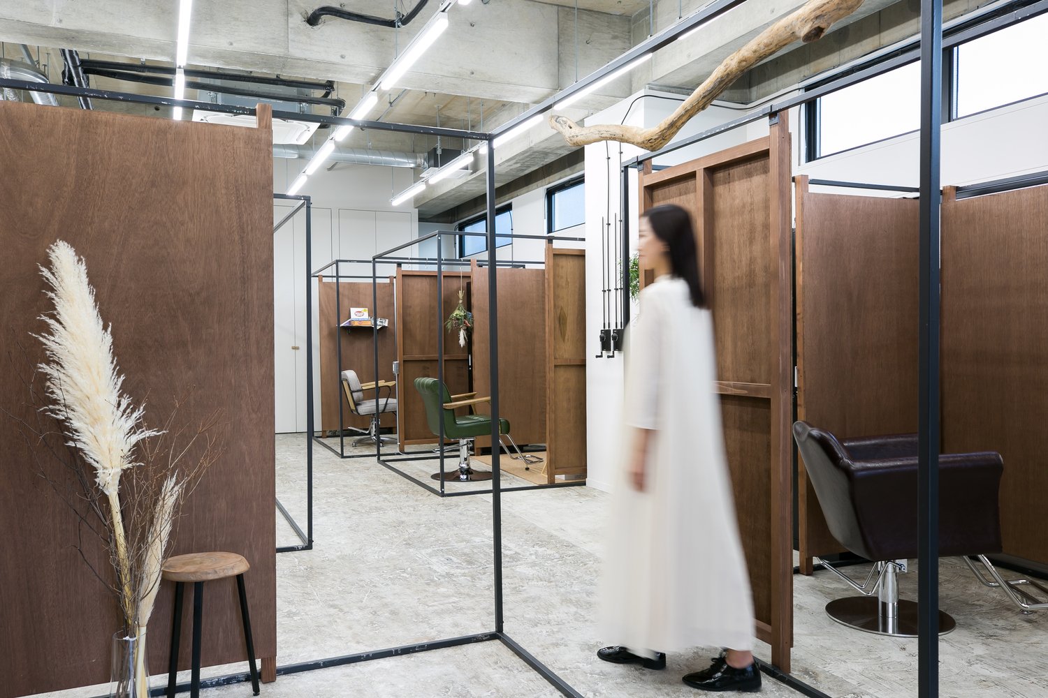 武田慎太郎设计事务所的美容院 Shin Enom