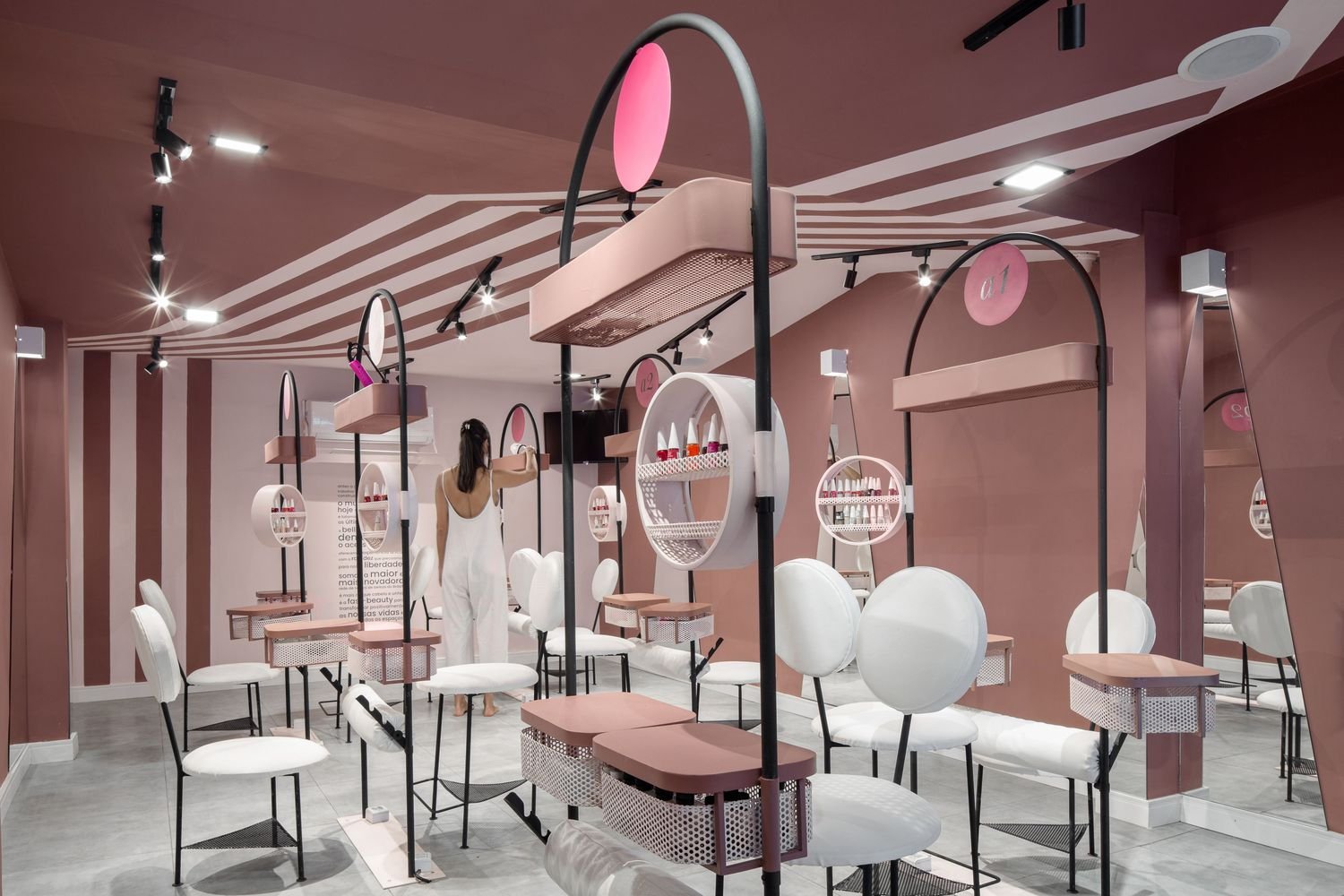 Belle.Club 美容院 / Flipê arquitetura Belle.Club 美容院 / Flipê arquitetura