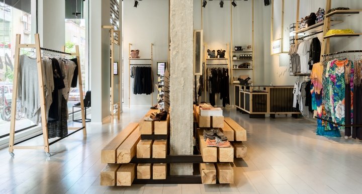 Molet 设计的 Belle and Sue 商店，以色列特拉维夫