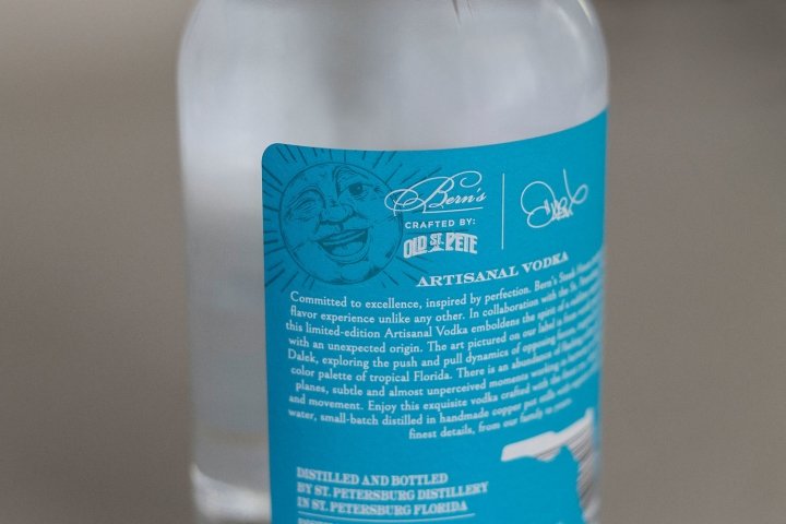 Stevie & Fern 的伯尔尼限量版烈酒