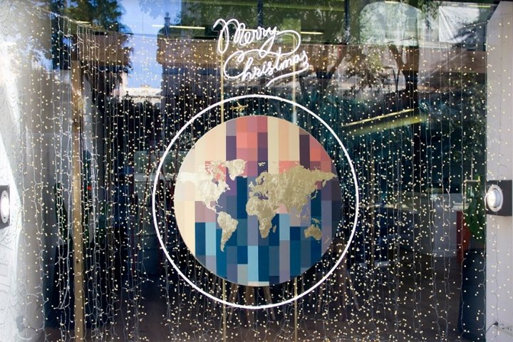 Bestours 圣诞橱窗由 Mateo Fumero 设计，拉图尔比纳 – 西班牙