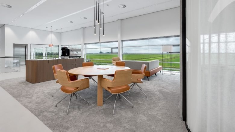 Fokkema & Partners 设计的 Betap 展厅