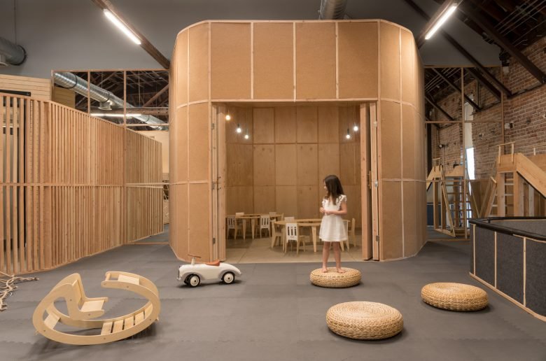 Zooco Estudio 设计的大大小小的银湖游乐场