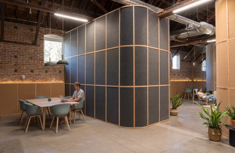 Zooco Estudio 设计的大大小小的银湖游乐场