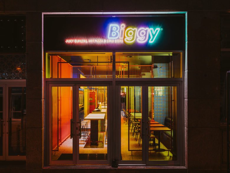 Buck.Studio 设计的大型餐厅