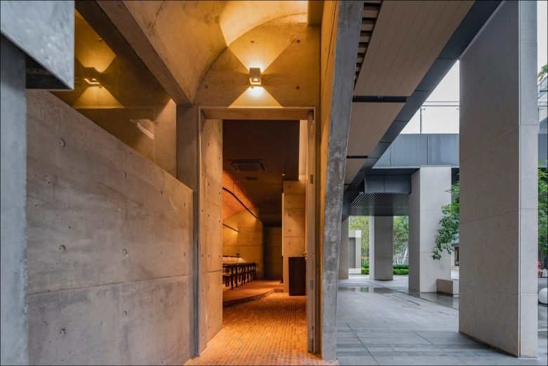 由 bigER Club 设计的 Biiird 餐厅