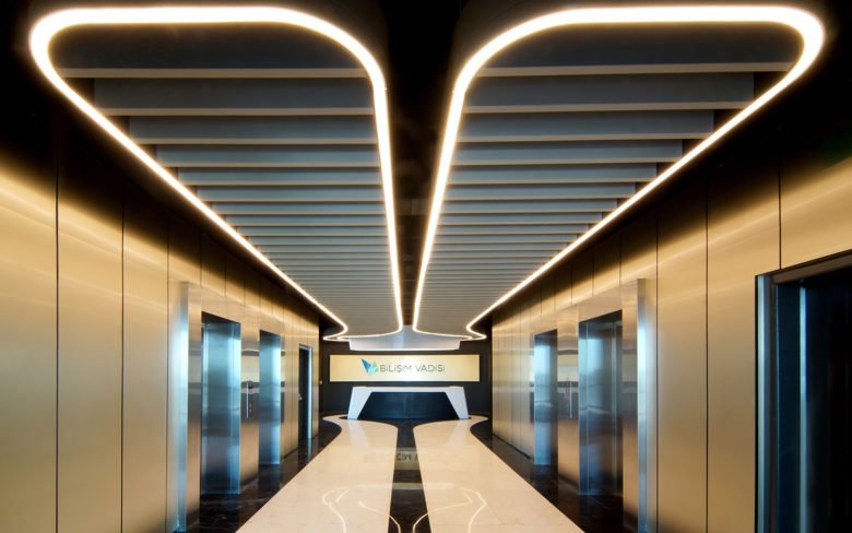 BilisimVadisi 办公室和公共区域 / OSO Architecture