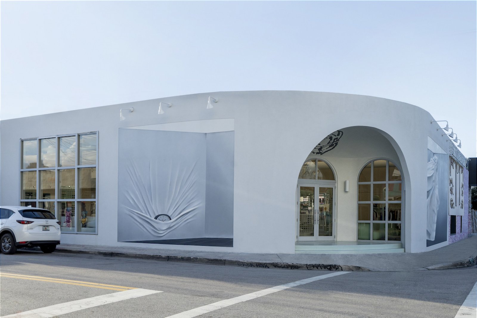 亿万富翁男孩俱乐部 / 冰淇淋旗舰店 by Snarkitecture 亿万富翁男孩俱乐部 / 冰淇淋旗舰店 by Snarkitecture