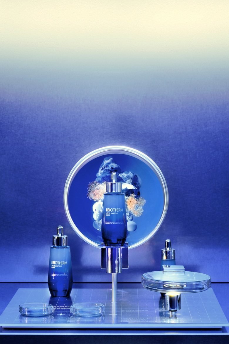 碧欧泉蓝色美容实验室由 Universal Design Studio 设计