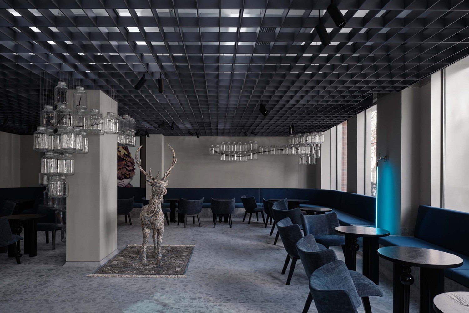 黑星糕点上海旗舰店 by Linehouse