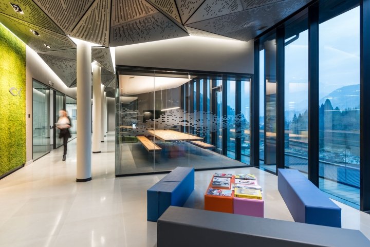 Blackfin 总部由 Anidride Design 设计，Taibon Agordino / Belluno – 意大利