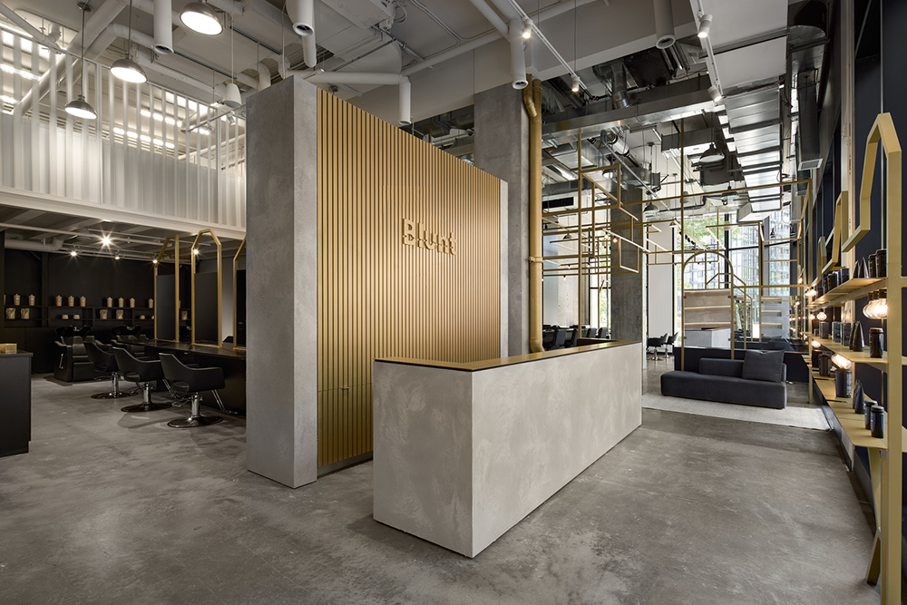 ISSADESIGN 的 Blunt 美发沙龙