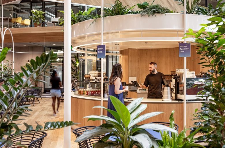 Booking.com 城市校园由 UNStudio + HofmanDujardin 设计