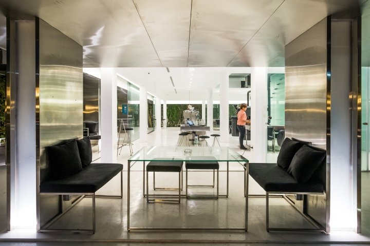 Bosgaurus Coffee,Onplus Architect,越南胡志明市 Bosgaurus Coffee,Onplus Architect,越南胡志明市