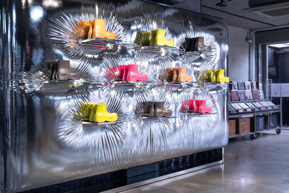 Random Studio 设计的 Bottega Veneta 快闪店