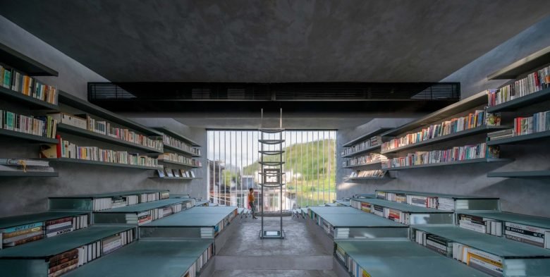 赖工作室的桥梁画廊