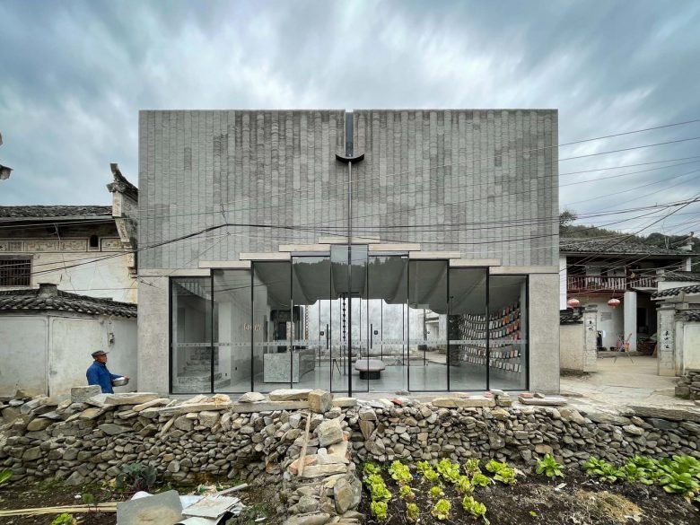 赖工作室的桥梁画廊