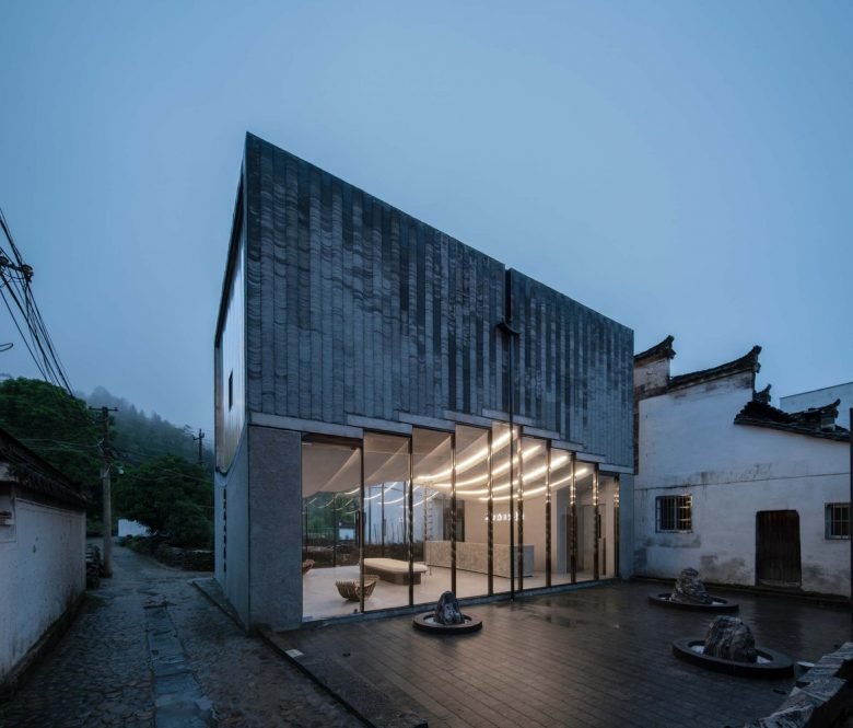 赖工作室的桥梁画廊