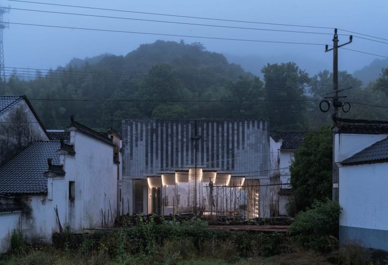 赖工作室的桥梁画廊