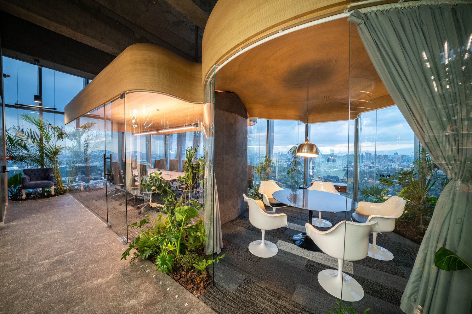 Broissin Toreo 办公室 by BROISSIN Broissin Toreo 办公室 by BROISSIN