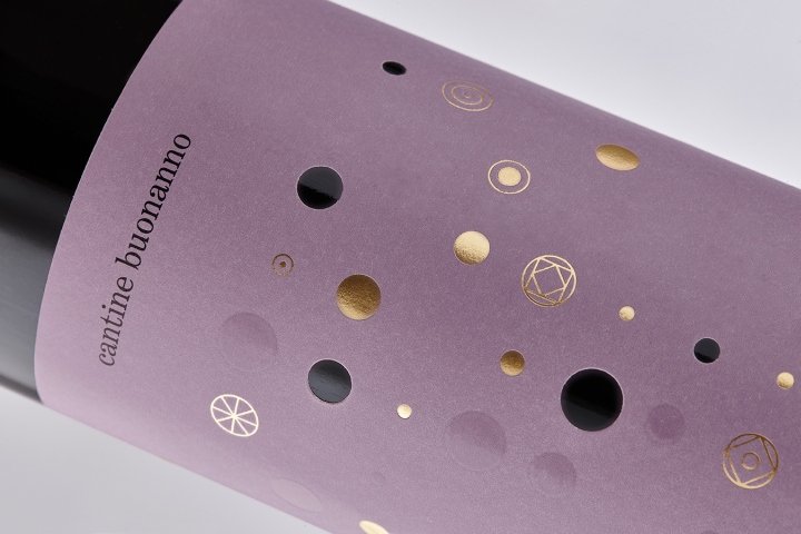 Buonanno 葡萄酒标签,作者:nju:comunicazione Buonanno 葡萄酒标签,作者:nju:comunicazione