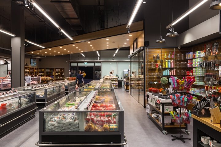 Yoav Dariel 屠夫切肉,以色列内坦亚 Yoav Dariel 屠夫切肉,以色列内坦亚