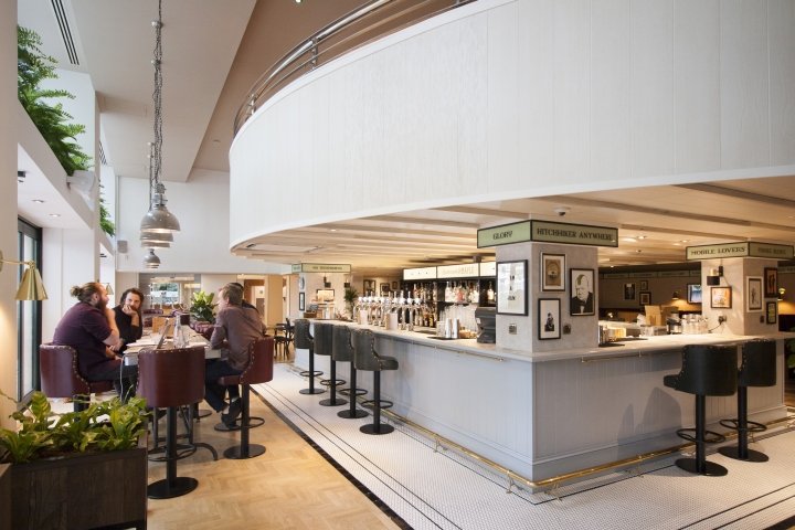 英国布里斯托尔 Shed 的酪乳和枫树