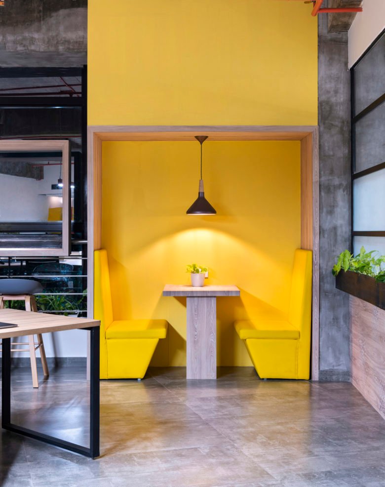 给我买一个 Artystry 的咖啡办公空间