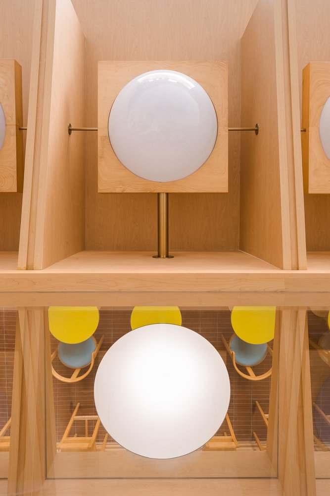 C² 咖啡馆和酒吧由不同的同事设计 C² 咖啡馆和酒吧由不同的同事设计