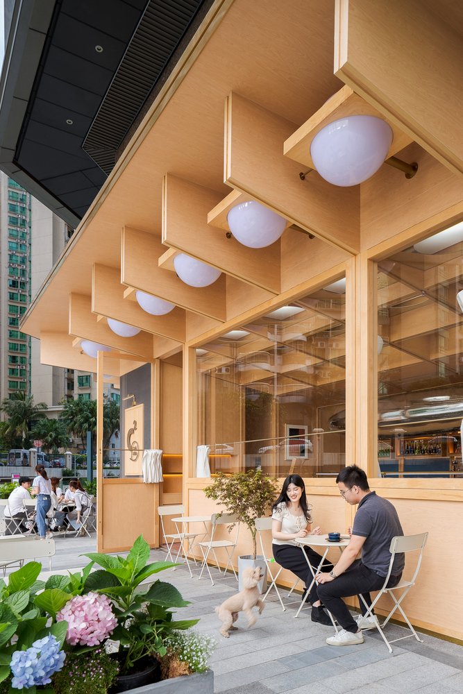 C² 咖啡馆和酒吧由不同的同事设计 C² 咖啡馆和酒吧由不同的同事设计